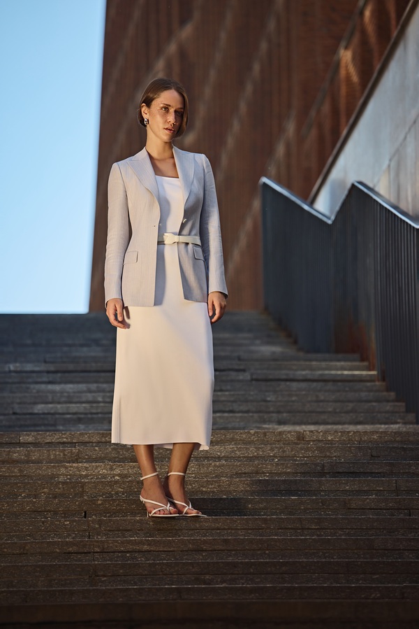 Платья-комбинации: как сделать их актуальными для повседневной жизни и вечерних выходов? Фото 2