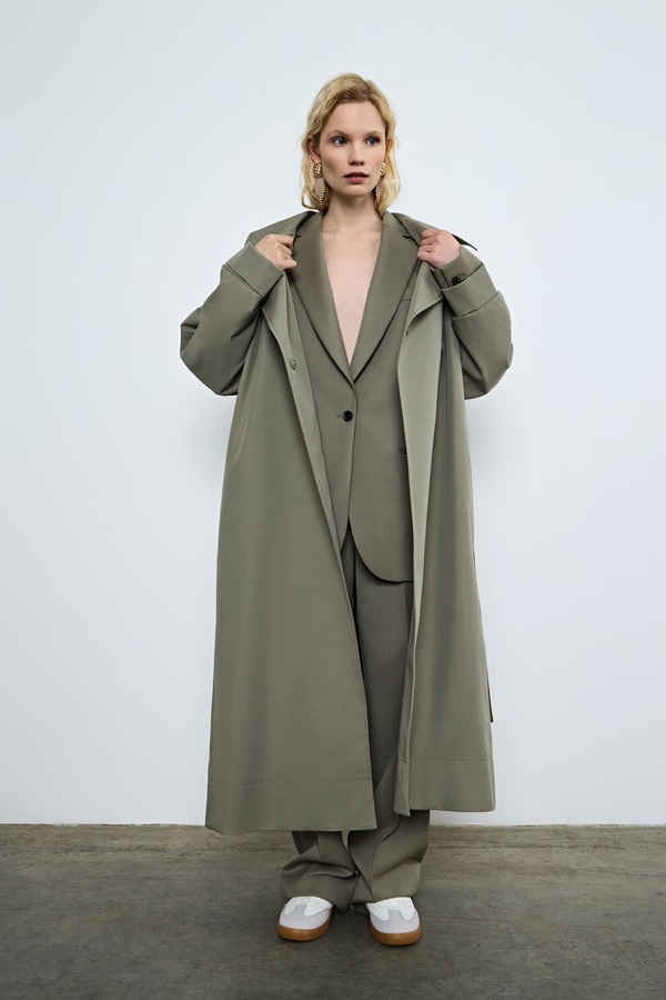 Костюм зимой: как носить брючные комплекты в холода и выглядеть утонченно. Фото 4