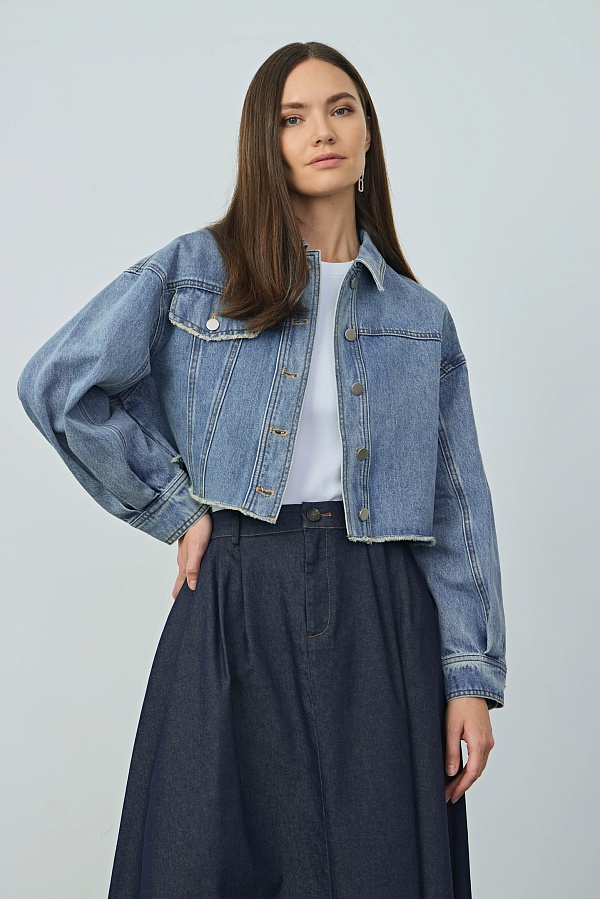 Небанальная верхняя одежда на позднюю весну. Фото 5