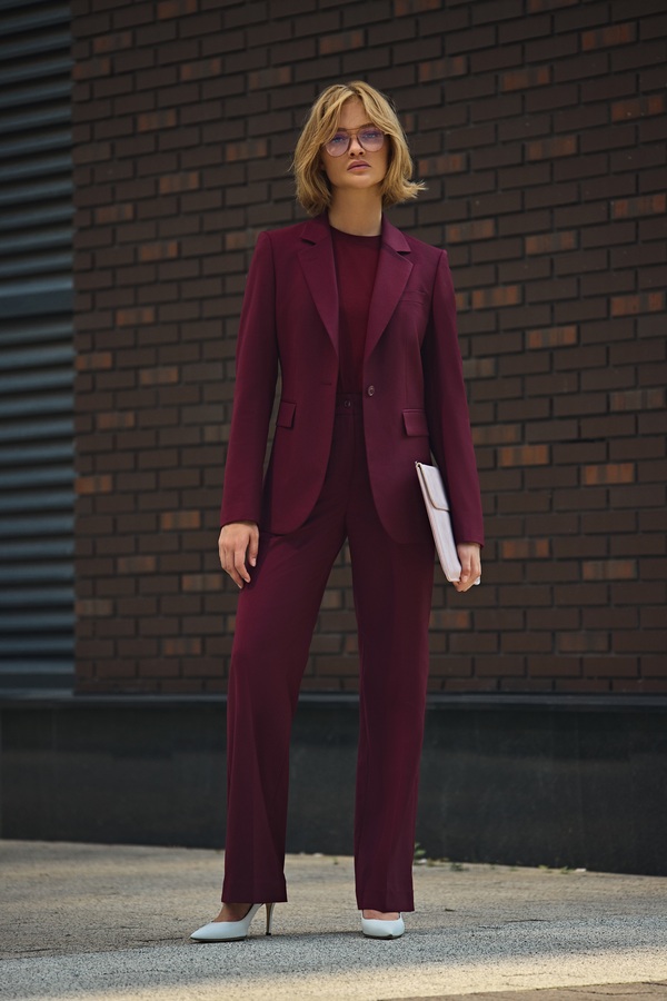 Почему мы боимся ярких вещей и как перестать носить только "безопасное” Фото 2