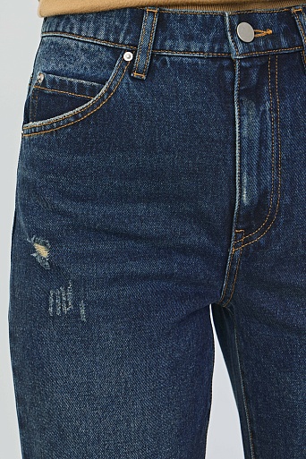 Зауженные джинсы с потертостями, темно-синие