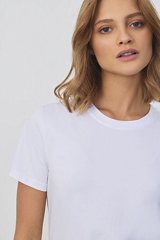 Базовая футболка, белая
