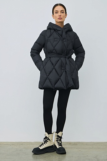 Удлиненный пуховик с ромбовидной стежкой, иссиня-черный
