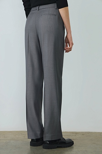 Прямые брюки со стрелками, серые TYRA