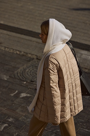 Капор с завязками, белый