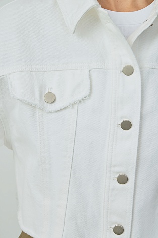 Укороченная джинсовая куртка, белая