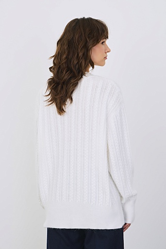 Джемпер с V-образным вырезом с косами, белый
