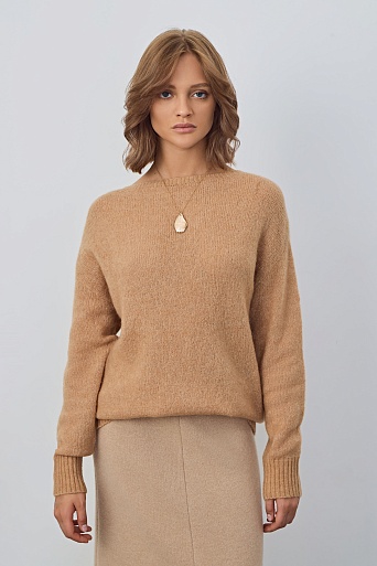 Джемпер-оверсайз с вырезом-лодочкой, карамельный