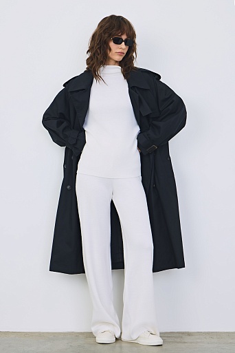 Трикотажный костюм из шерсти, молочный