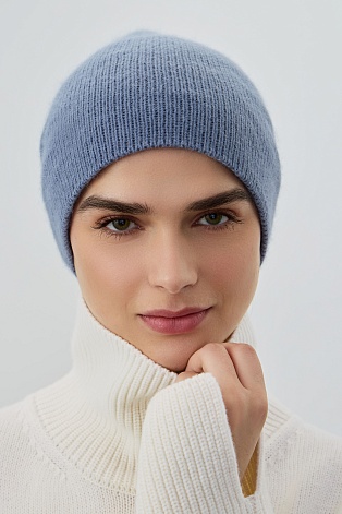 Шапка бини с ангорой, серо-голубая