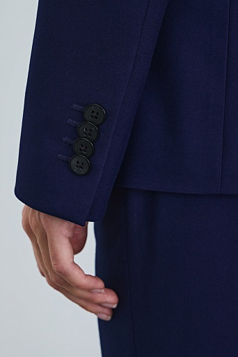 Приталенный жакет на одной пуговице, темно-синий