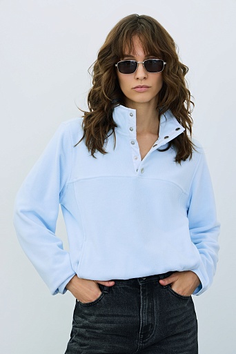 Флисовая олимпийка на кнопках, нежно-голубая