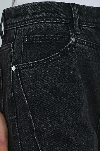 Джинсы с диагональными швами, темно-серые