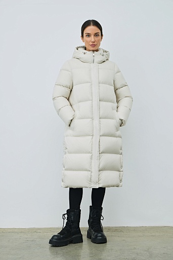 Длинный пуховик с капюшоном, молочный