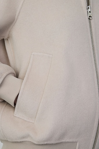 Бомбер из шерсти, песочный