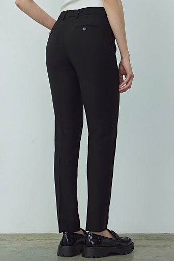 Зауженные брюки, черные EMMY