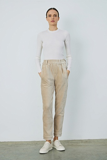 Тонкий джемпер из шерсти в рубчик, молочный