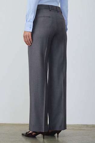 Прямые брюки со стрелками, серые MARIA