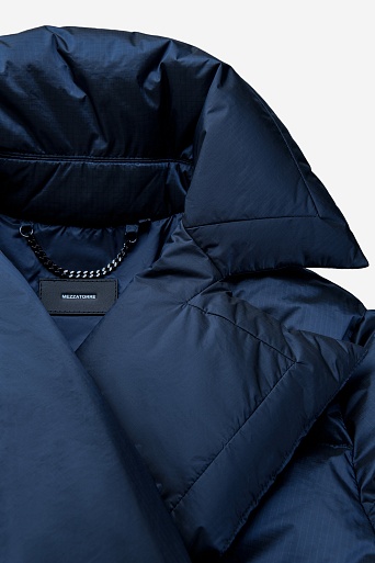 Пуховое пальто-кокон, темно-синее