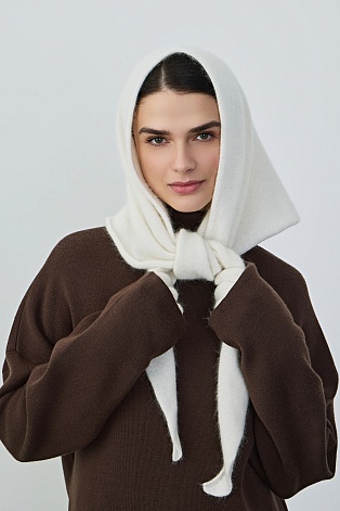 Косынка с ангорой, молочная