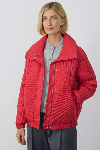 Пуховик с фигурной стежкой, красный