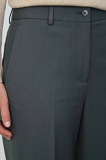 Брюки со стрелками, серо-зеленые MARIA