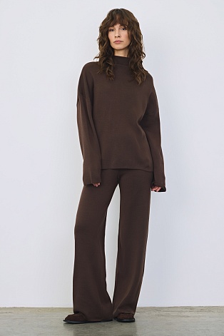 Трикотажный костюм из шерсти, шоколадный
