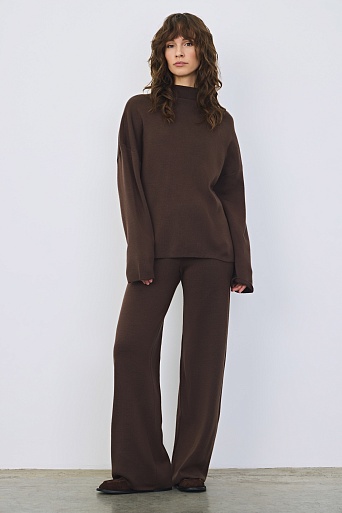 Трикотажный костюм из шерсти, шоколадный