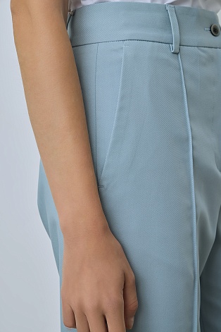 Прямые брюки со стрелками, пыльный голубой TYRA