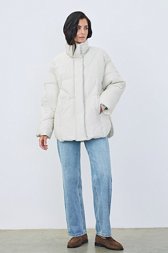 Пуховик с воротником-стойкой, белый