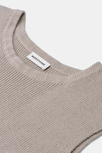 Длинное платье-лапша без рукавов, цвет овсяное молоко