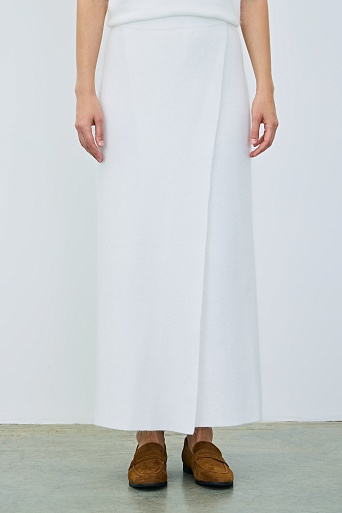 Длинная юбка с запахом, белая