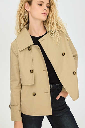 Укороченный тренч песочного цвета