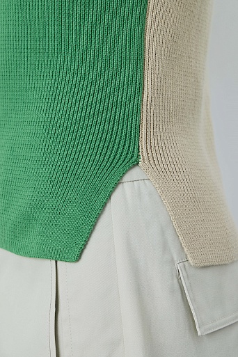 Двухцветный топ в рубчик, бежево-зеленый