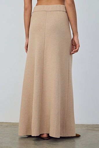 Трикотажная юбка-макси, бежевая