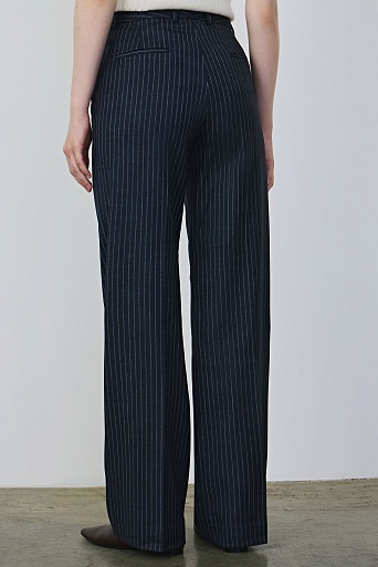 Прямые брюки в полоску, темно-синие MARIA
