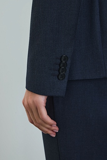 Приталенный жакет на одной пуговице, темно-синий