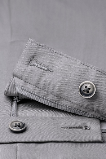 Прямые брюки со стрелками, цвет светло-серый LUCIA